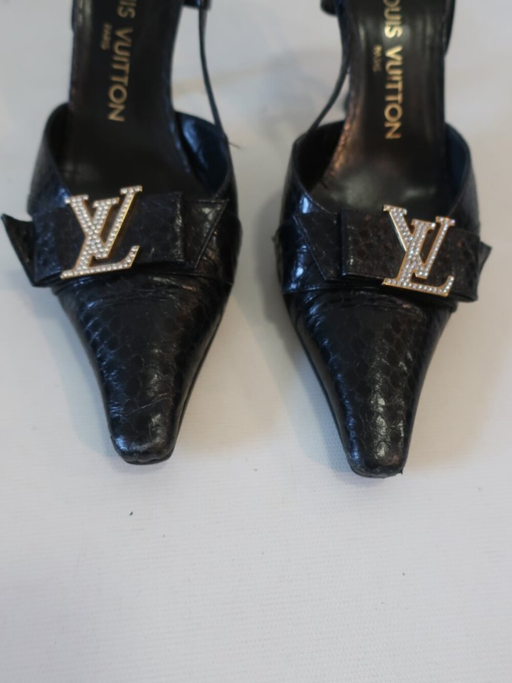 Women Louis Vuitton Black Embossed Snakeskin Crystal Logo Heels 37 1/2 EU/US 7.5 - Picture 6 of 15